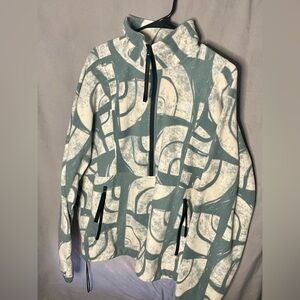 White/blue North Face Pattern Half Zip Mens L